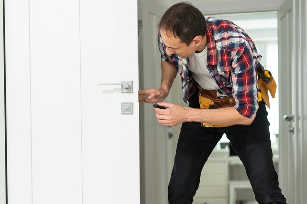 Serrurier à anières : services d'urgence 24/7 à votre disposition